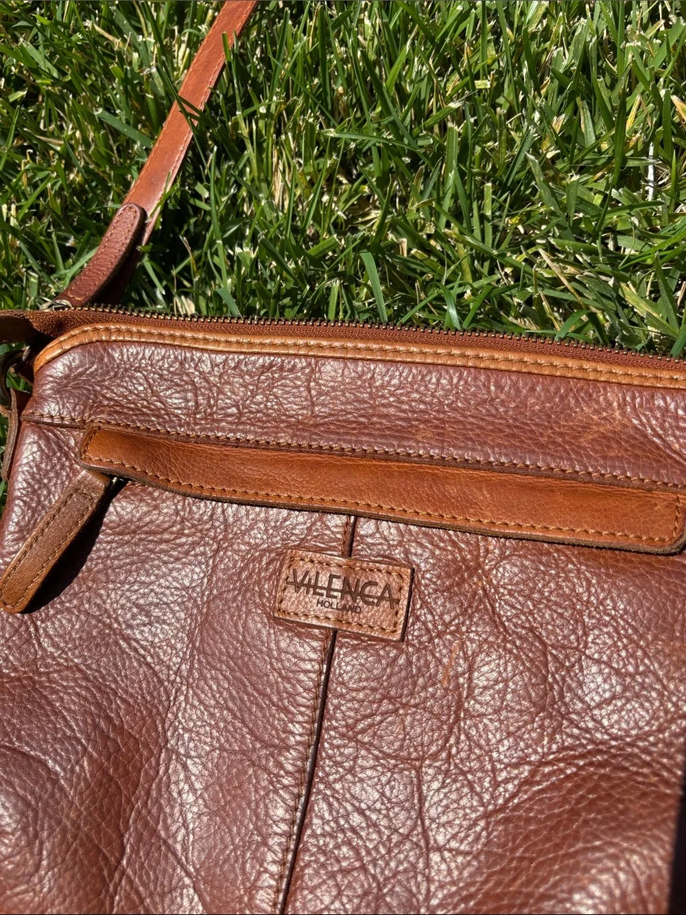 Woven Leather Crossbody Bag in Tan Vilenca brand
